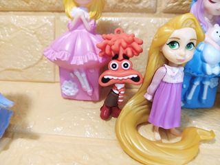 Muñecos Disney y más (1)