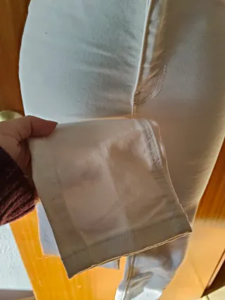 Pantalón pitillo blanco