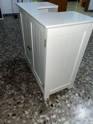 Mueble bajo lavabo blanco de madera