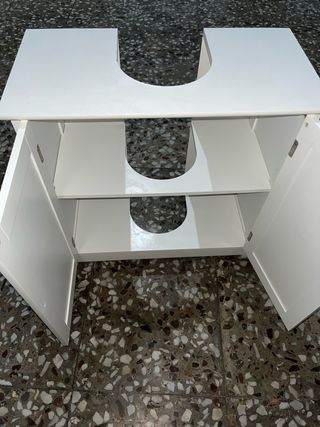 Mueble bajo lavabo blanco de madera