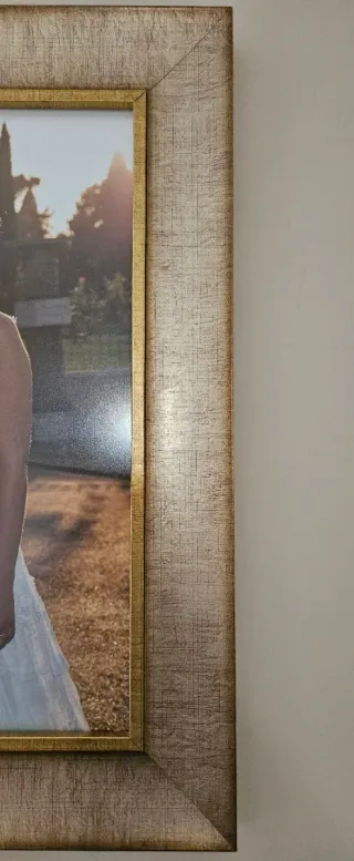 Marco de madera dorado