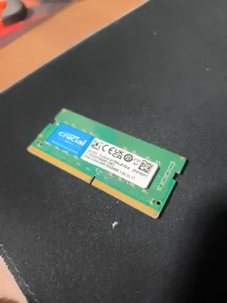 Crucial 8GB DDR4 2400 SODIMM Portátil