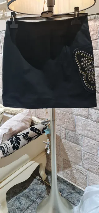Falda Desigual Mariposa Negra Talla M