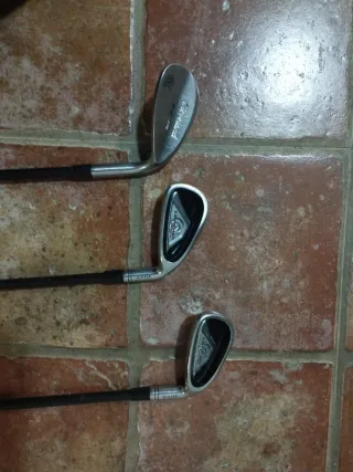 Juego de hierros de golf Cleveland Junior.