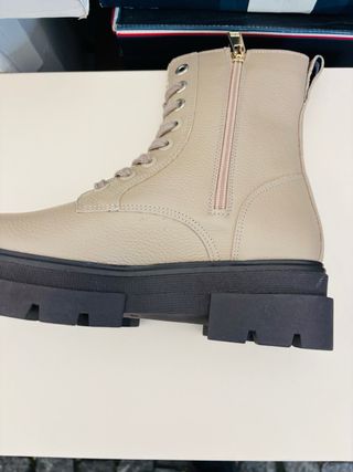 Botas Beige Tommy Hilfiger Talla 37