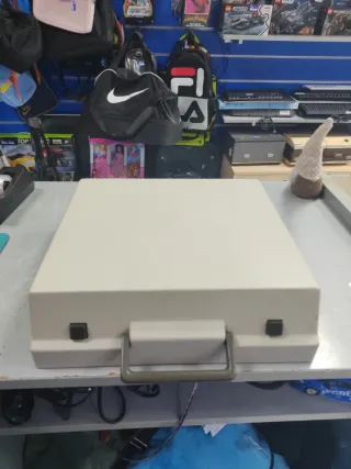 Máquina de Escribir AEG Olympia Traveller de Luxe