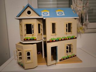 Casa de muñecas de madera vintage años 80 o 90