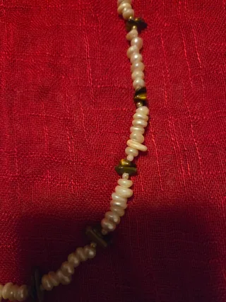 Collar perlas y piedras de cuarzo