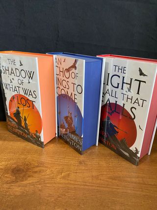 Licanius trilogía numerada firmada Broken Binding