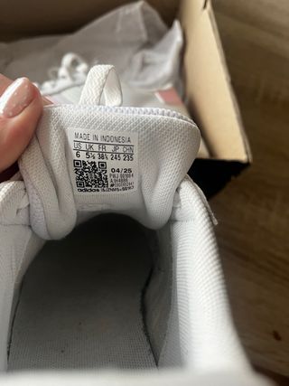 Zapatillas Adidas Mujer Blancas y Rosas