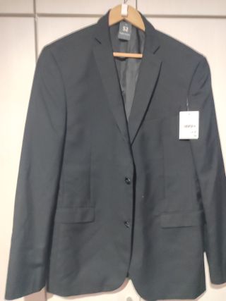 Chaqueta negra talla 52 sin usar