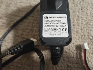 2 Baterías Fullymax 750mAh 7.4V + Cargador