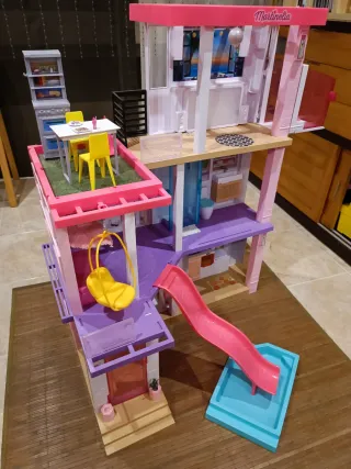 Casa Barbie con accesorios