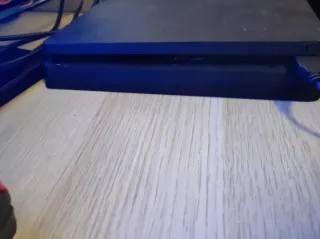 Consola Sony PS4 Slim + 2 Mandos