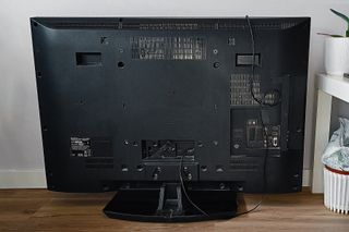 Televisor Sony Bravia 37" LCD  + MiBox de Xiaomi