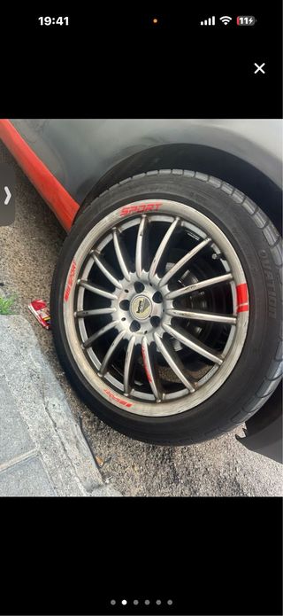 Llanta Golf V En buen estado