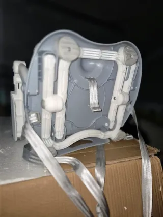 Silla elevadora color Gris