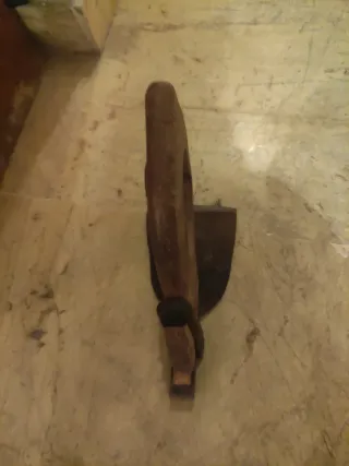 Azuela de madera antigua