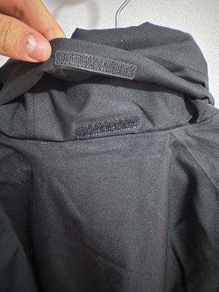 CHAQUETA POLO RALPH LAUREN IMPERMEABLE NEGRA