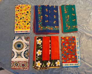 8 fazzoletti nuovi fantasia floreale