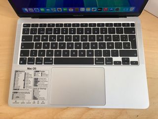 MacBook Air M1 2020 100% Batería