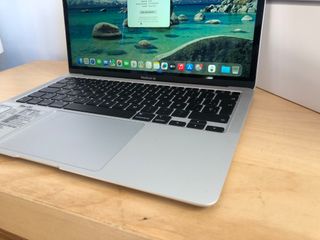 MacBook Air M1 2020 100% Batería