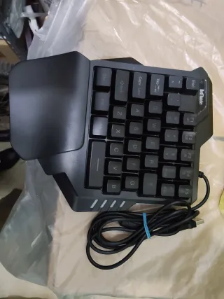 Mini Teclado Gamer Red Thunder Negro