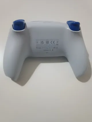 Mando PS5 con joystickstre TMR magnéticos