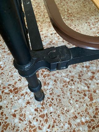 Cama Vintage antigua de forja. Cabezal