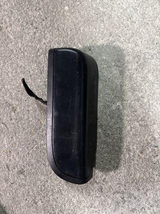 Tercera luz de freno roja