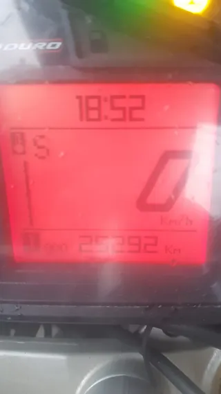 Moto Aprilia Dorsoduro 750 ABS