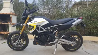 Moto Aprilia Dorsoduro 750 ABS