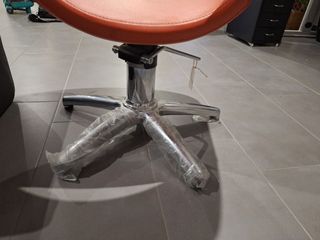 Silla de oficina giratoria naranja