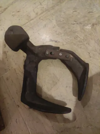 Yunque zapatero antiguo reparado