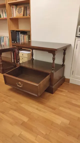 Mesa auxiliar madera maciza con cajón