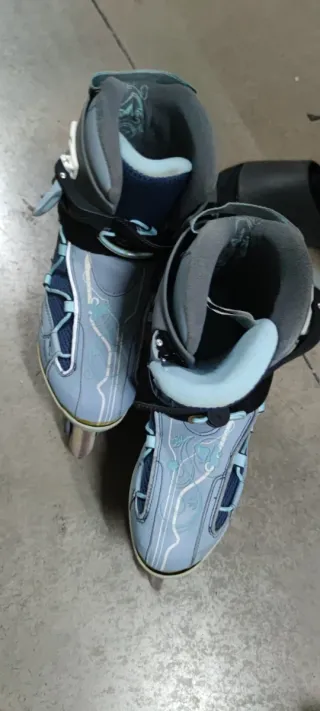 Patines en línea Decathlon y protecciones