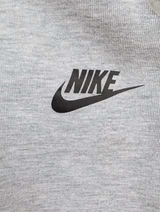 Pantalón chándal Nike gris