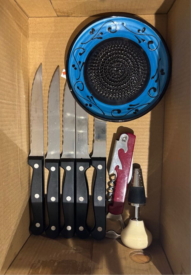 Juego de 5 cuchillos y accesorios de cocina