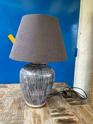 Lámpara de mesa cerámica diseño abstracto