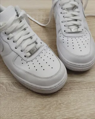 Nike Air Talla 40.5 Blancas