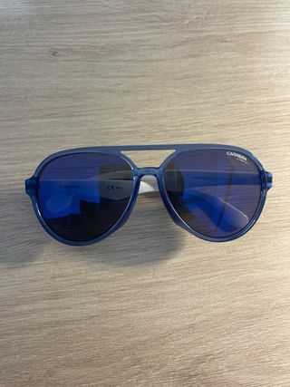 Gafas de sol Carrera azules y blancas