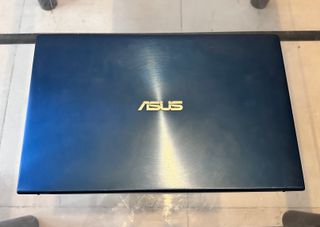 Asus Zenbook 14 UX434F en perfecto estado