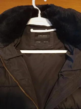 Chaqueta Zara acolchada negra entallada