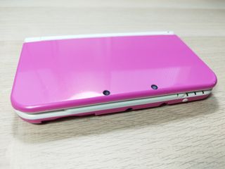 Nintendo New 3DS XL Rosa Blanca