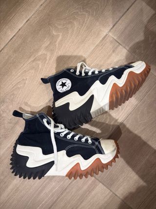 Converse Run Star Hike negras y blancas