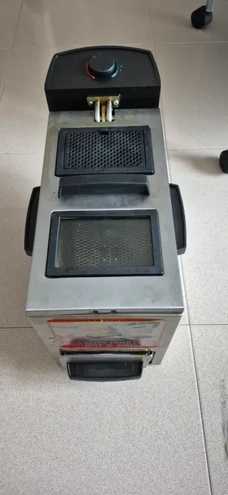 Freidora de aceite marca Princess