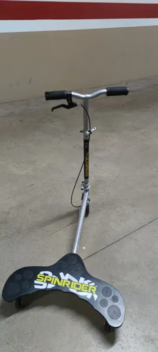 2 Patinetes de 3 Ruedas