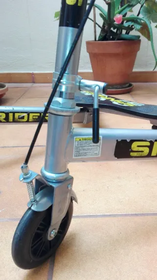 2 Patinetes de 3 Ruedas