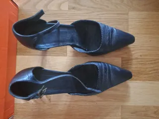 Zapatos de tacón negros