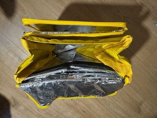 Mochila Glovo Amarilla (Nueva- a estrenar)